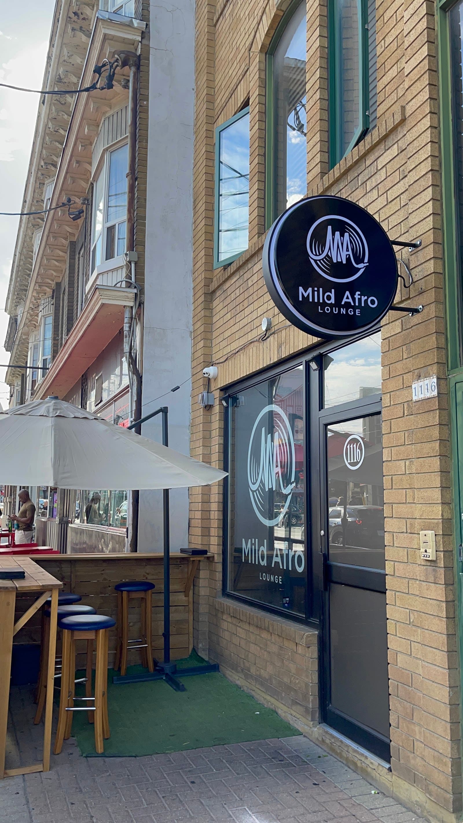 Mild Afro Lounge