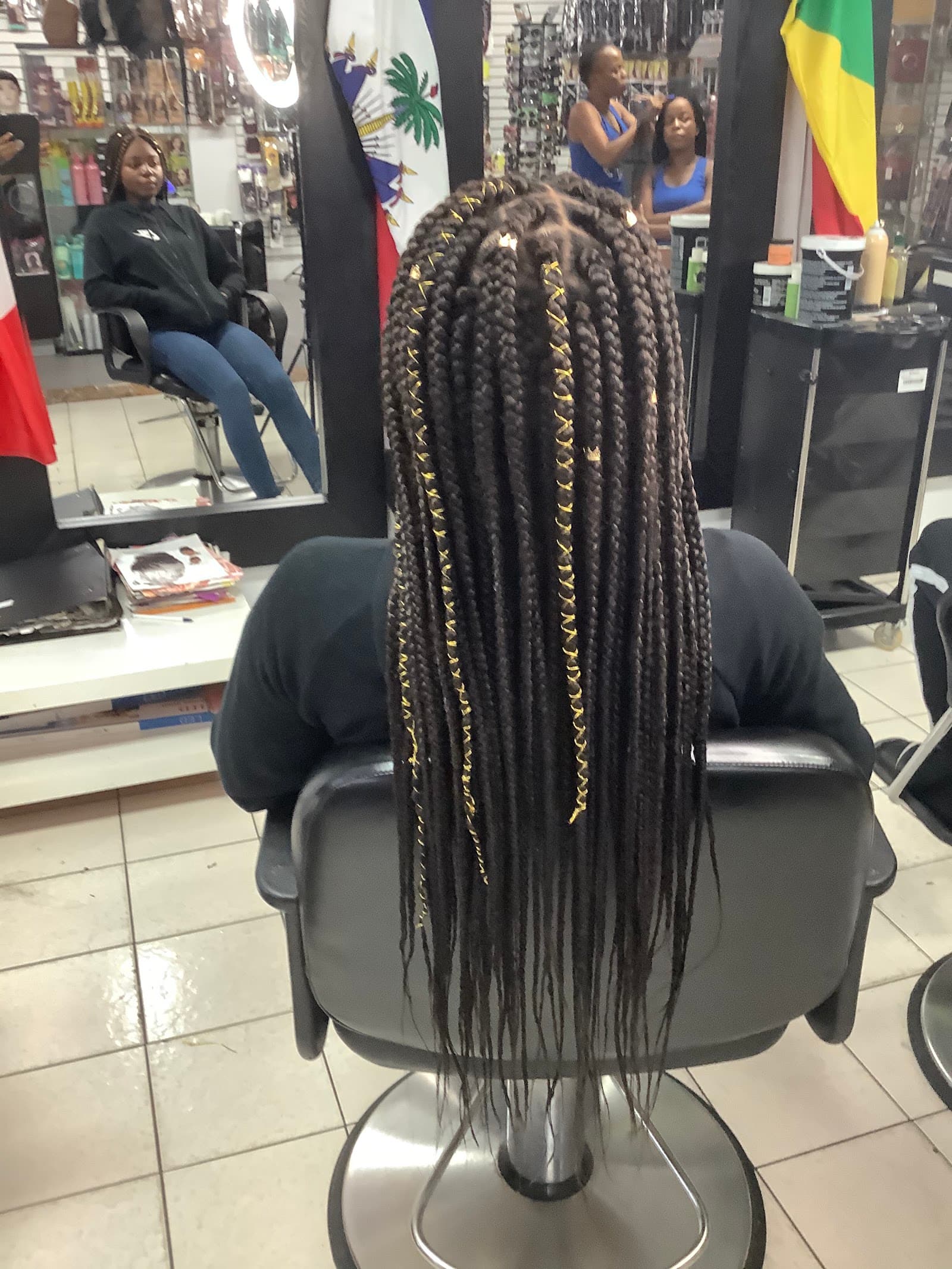 Salon de Coiffure Tresse Africaine