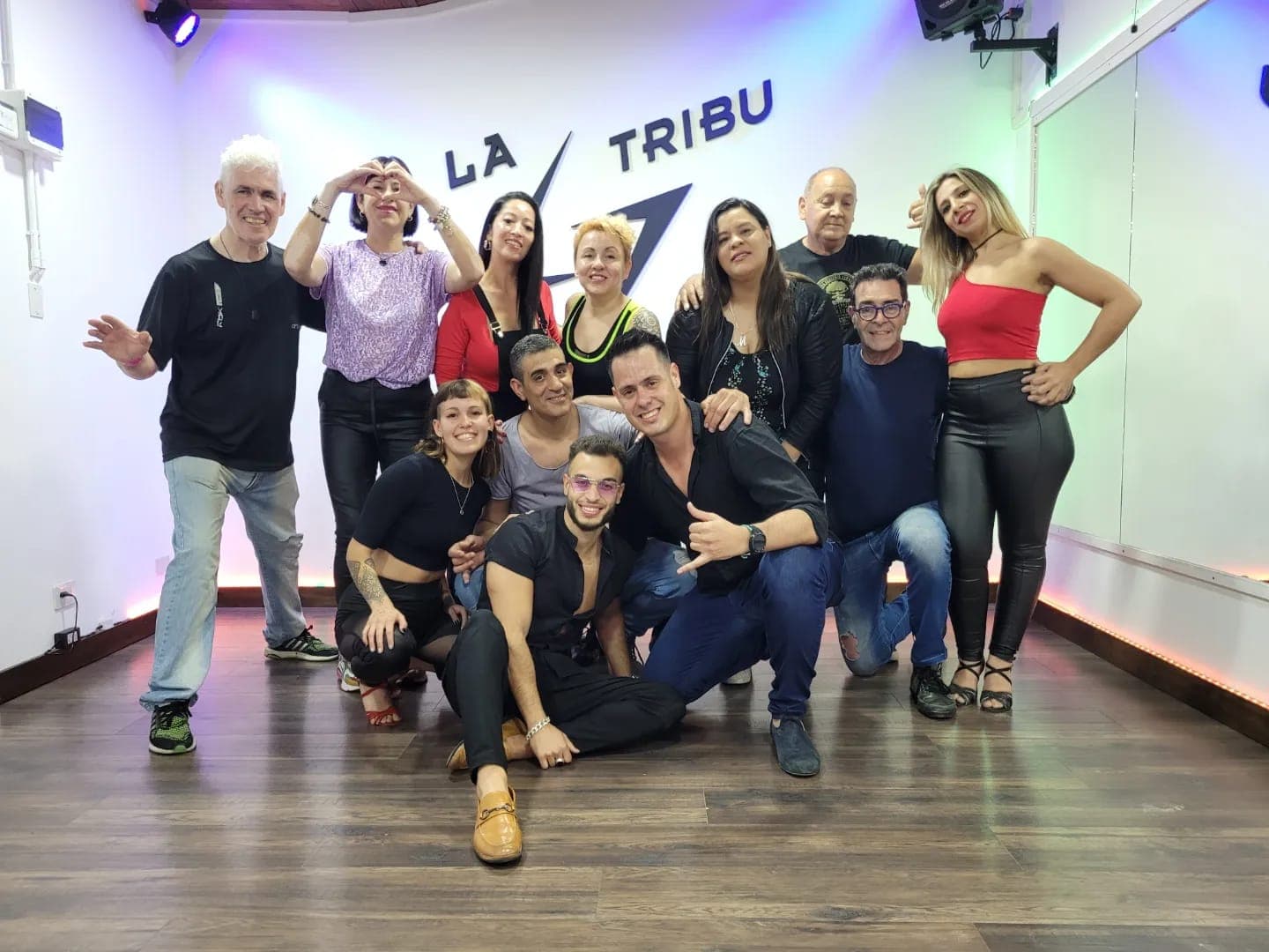 SALSA, BACHATA, KIZOMBA, ZOUK EN BARCELONA