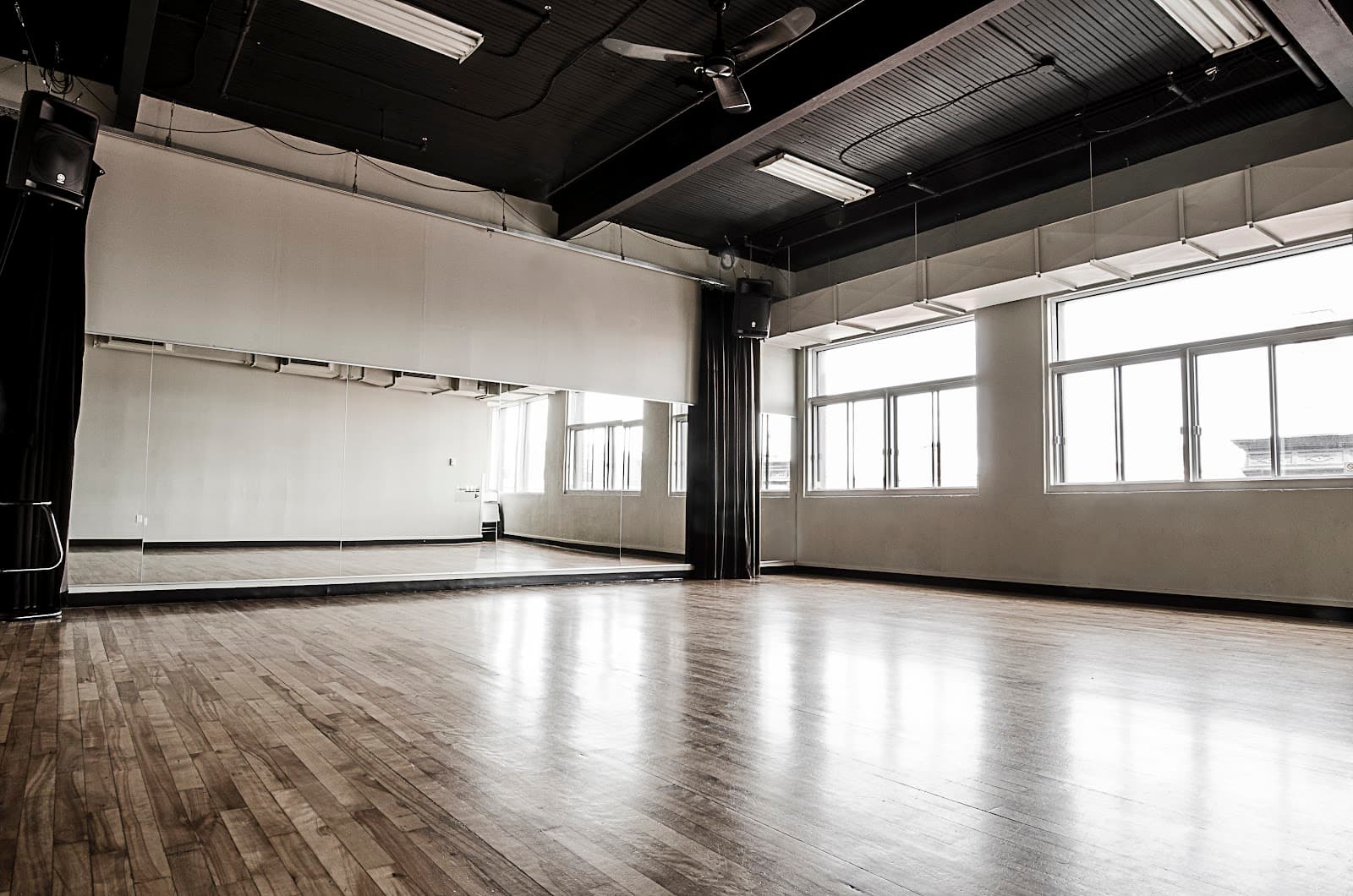 Studio Bizz Mount Royal