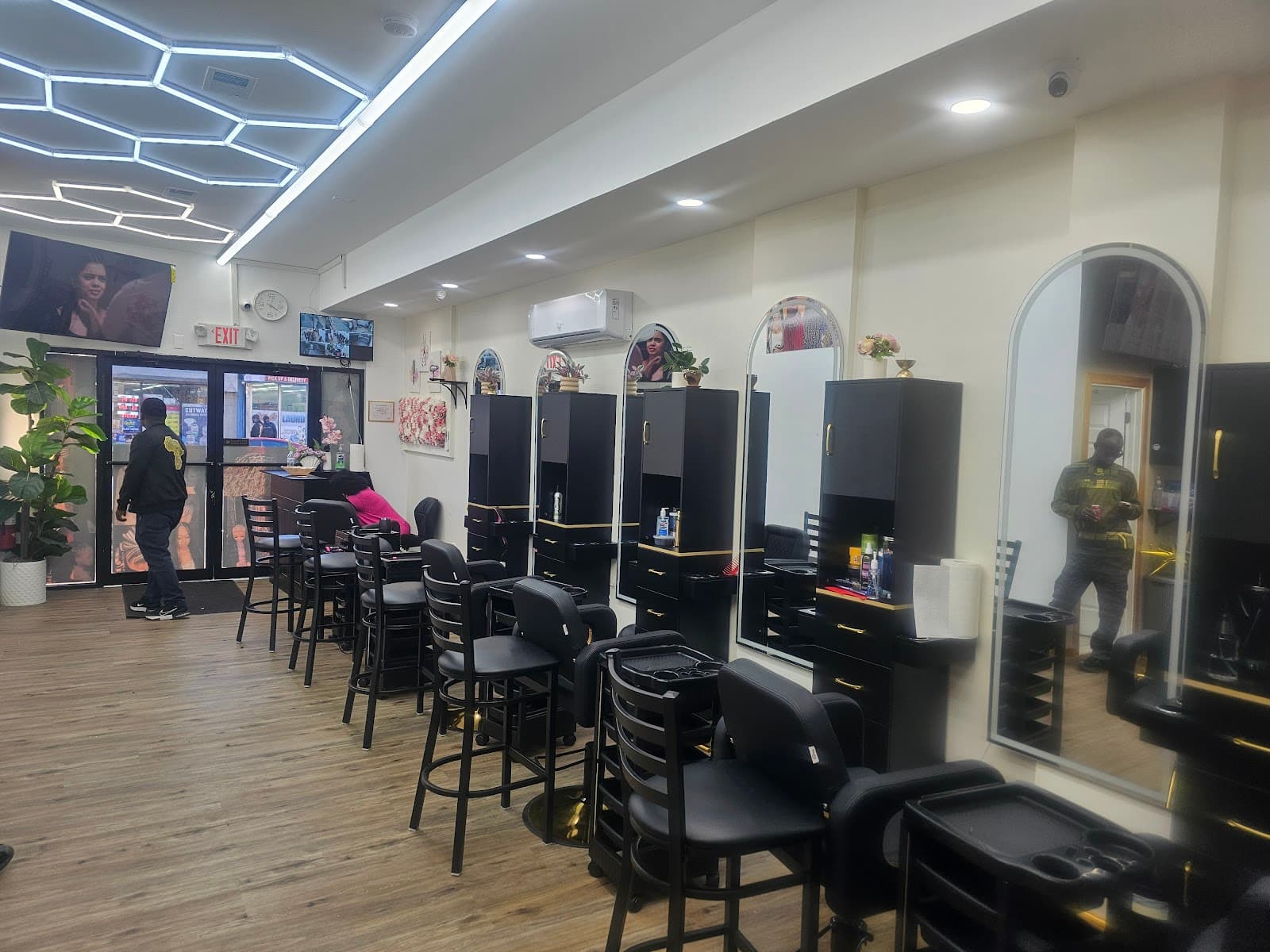 Swaray Express Hair Braiding