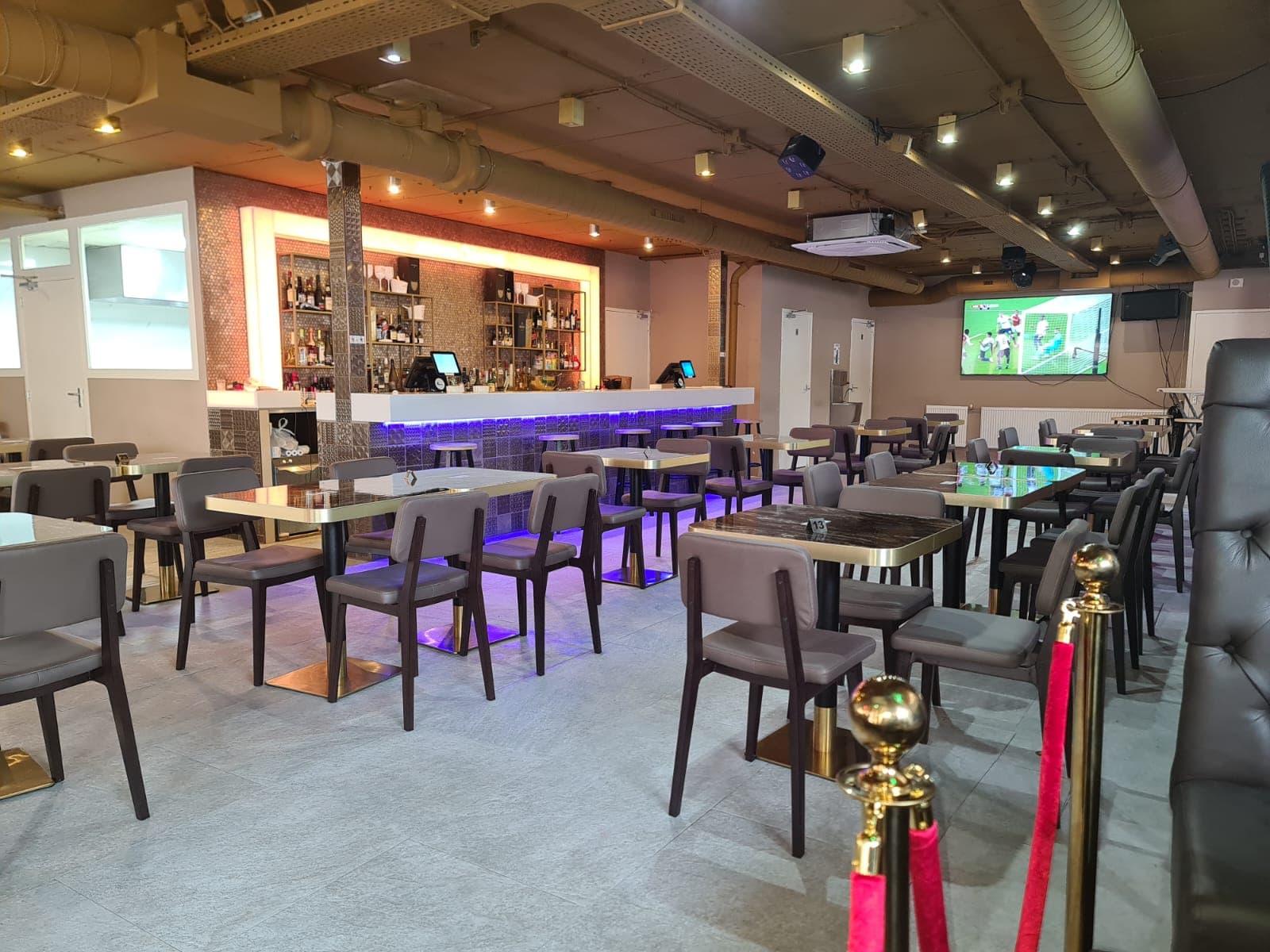 Tropicana Lounge African Restaurant